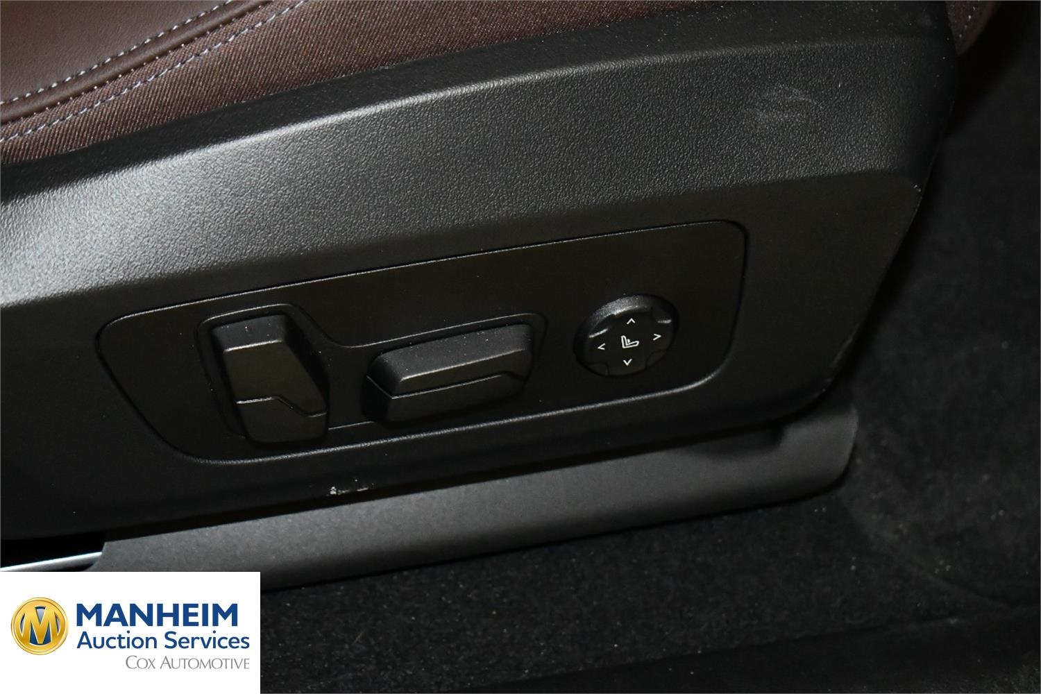 Foto BMW iX2 eDrive20 (U10) 19