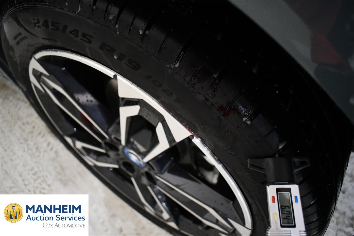 Foto BMW iX2 eDrive20 (U10) 22