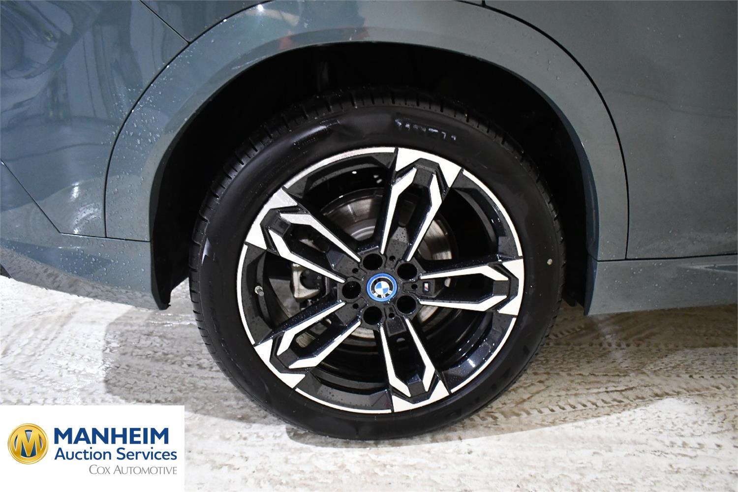 Foto BMW iX2 eDrive20 (U10) 33