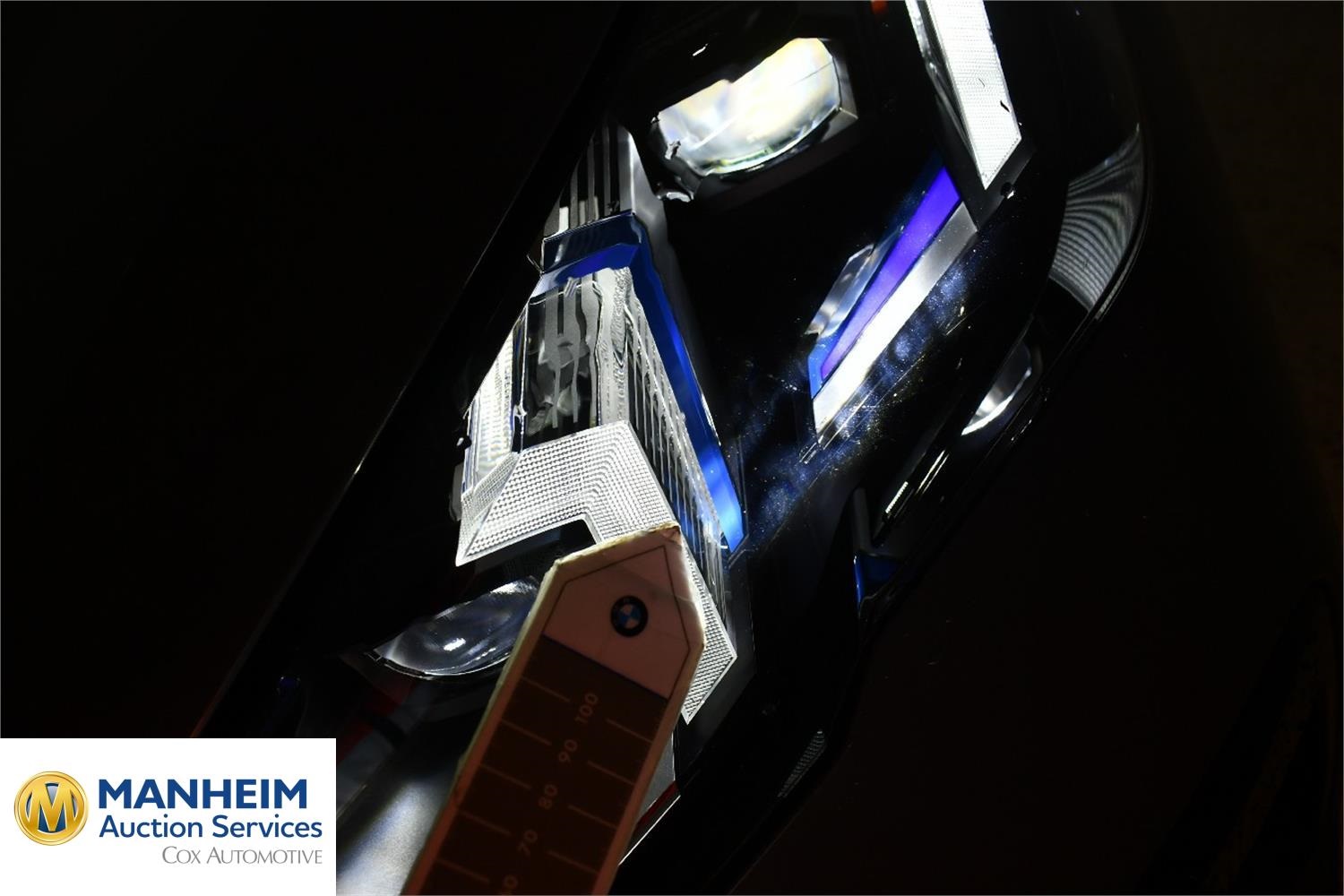 Foto BMW iX2 eDrive20 (U10) 38