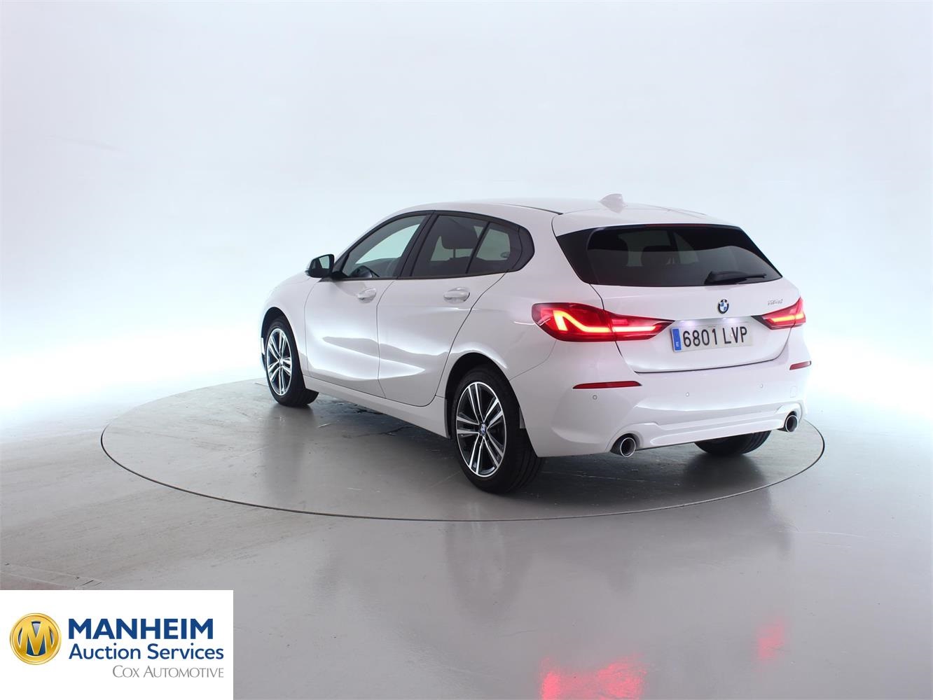 Foto BMW 118d (F40) 2