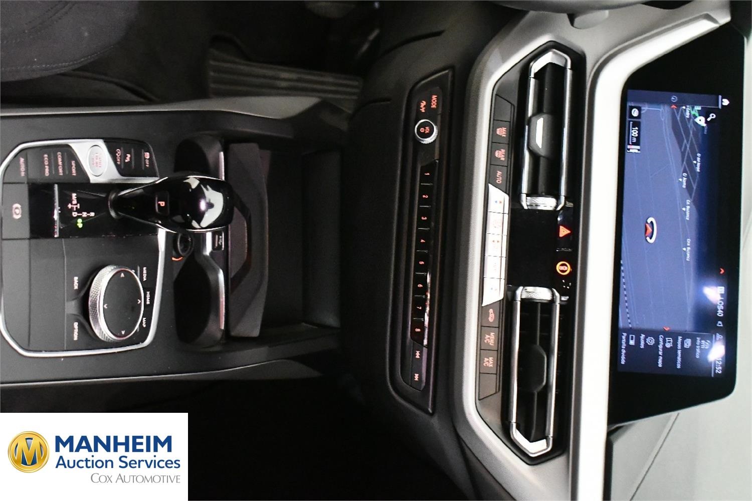 Foto BMW 118d (F40) 9
