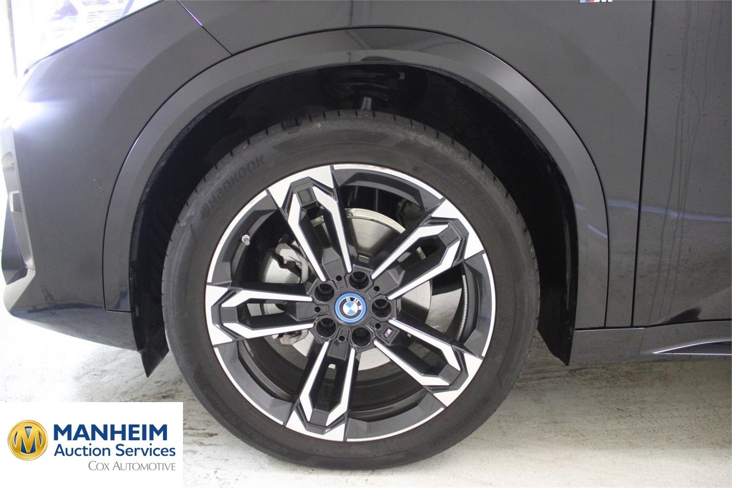 Foto BMW iX2 eDrive20 (U10) 30