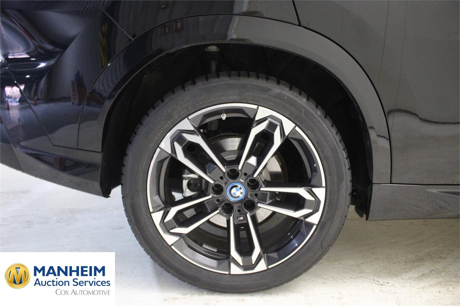 Foto BMW iX2 eDrive20 (U10) 32