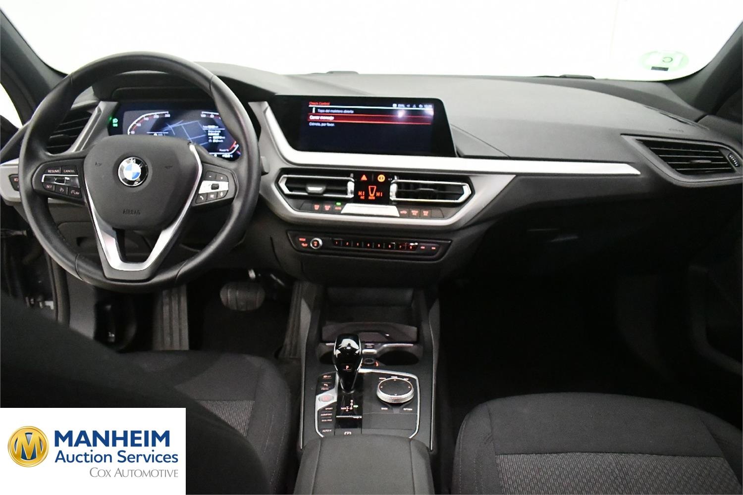 Foto BMW 118d (F40) 8