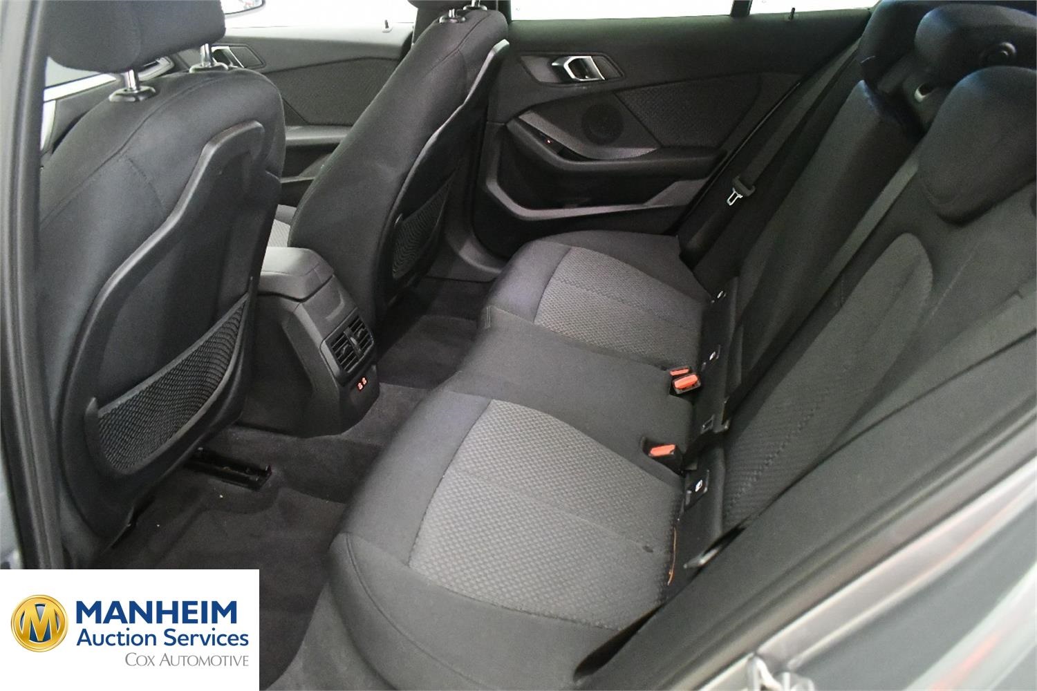 Foto BMW 118d (F40) 10
