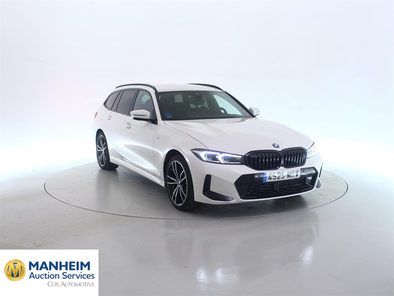 Foto BMW 330e xDrive Touring (G21) 4