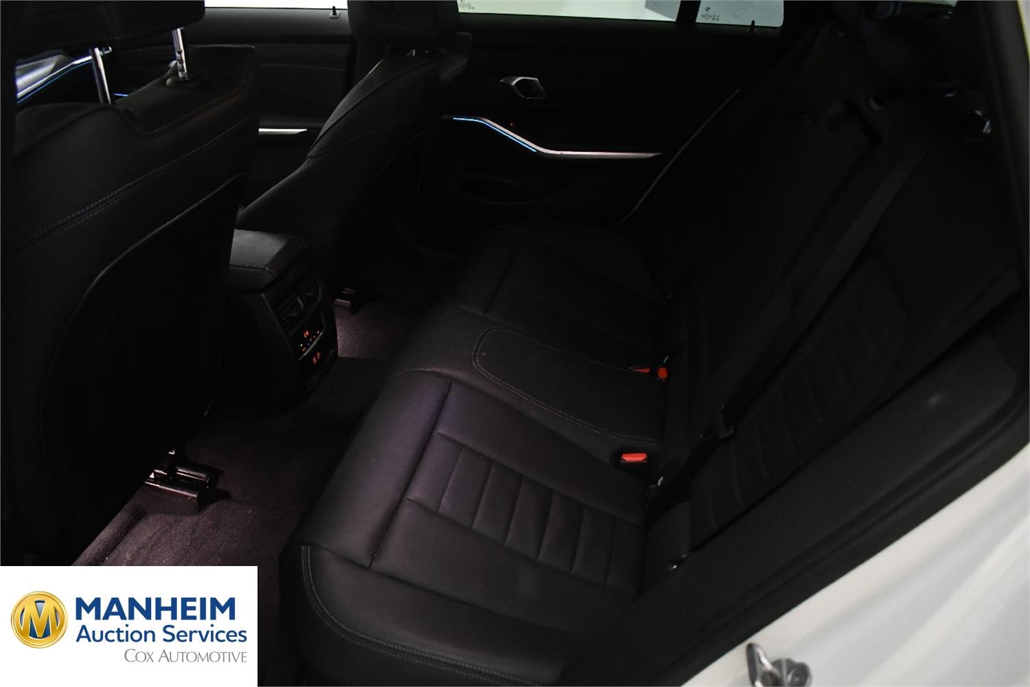 Foto BMW 330e xDrive Touring (G21) 11