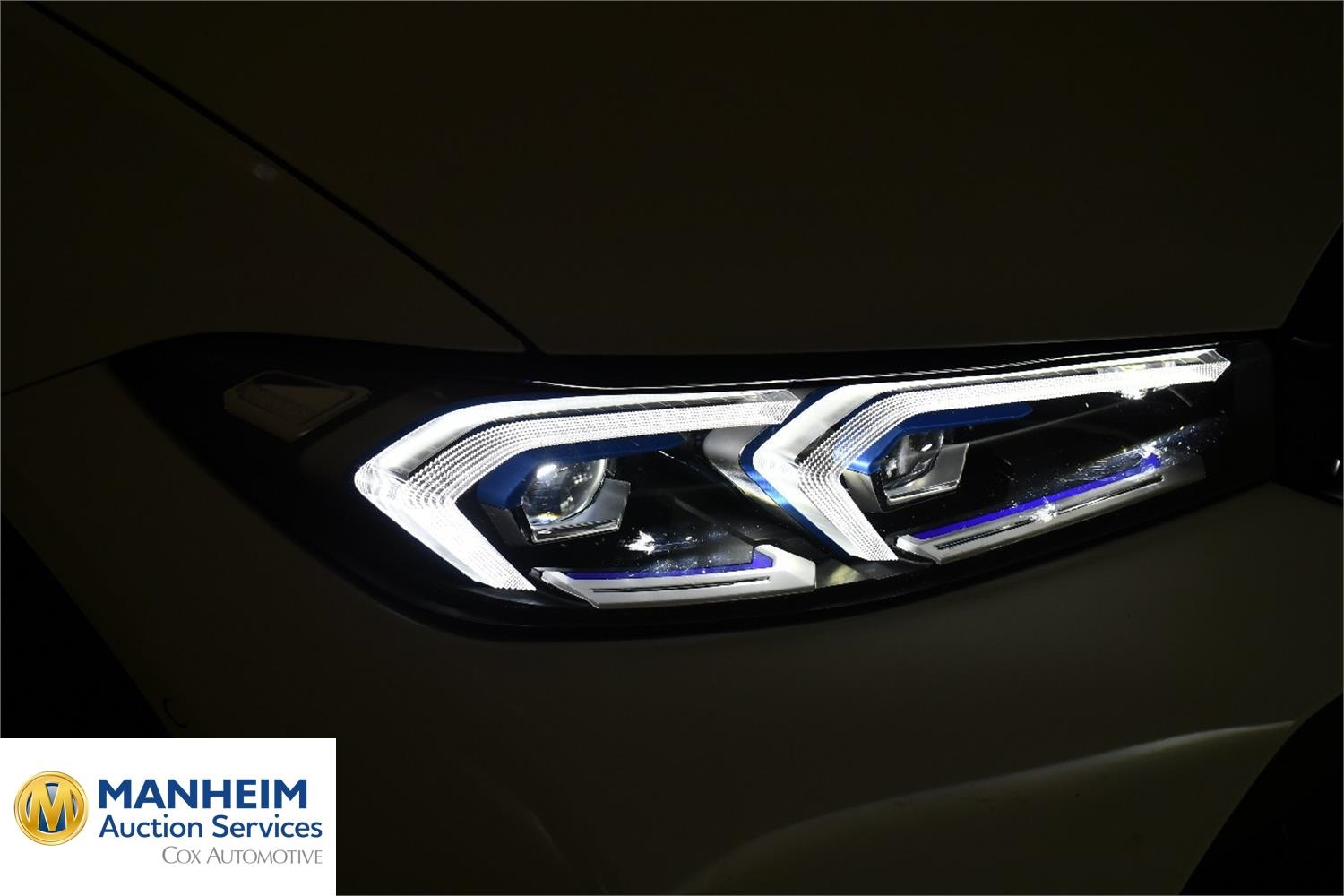 Foto BMW 330e xDrive Touring (G21) 16