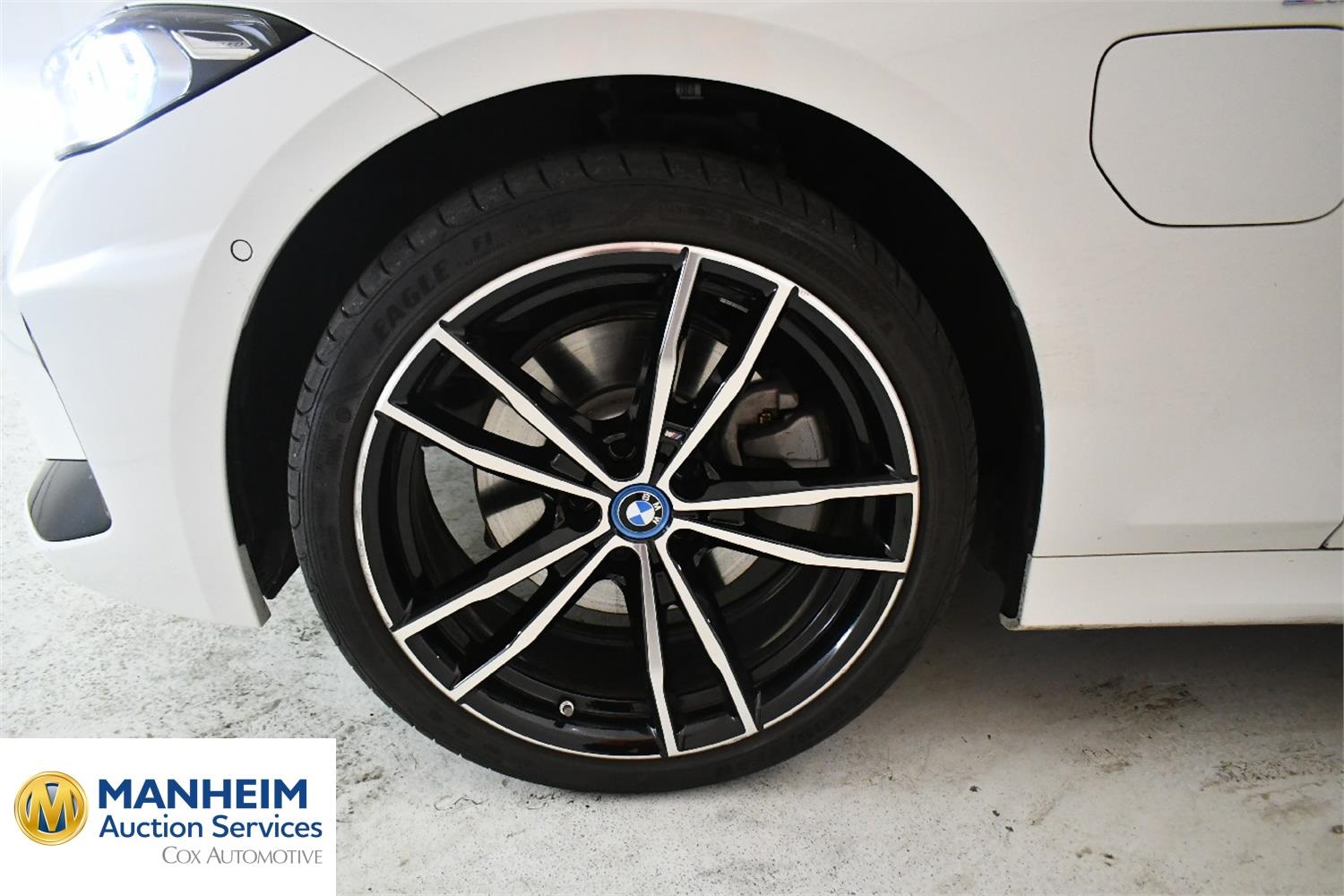 Foto BMW 330e xDrive Touring (G21) 31