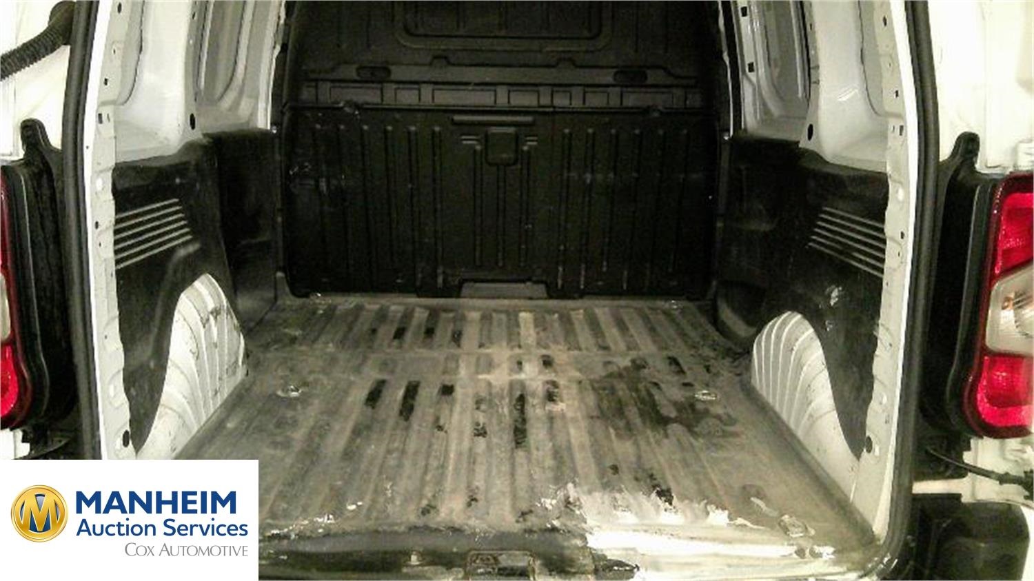 Foto Peugeot PARTNER COM. 6