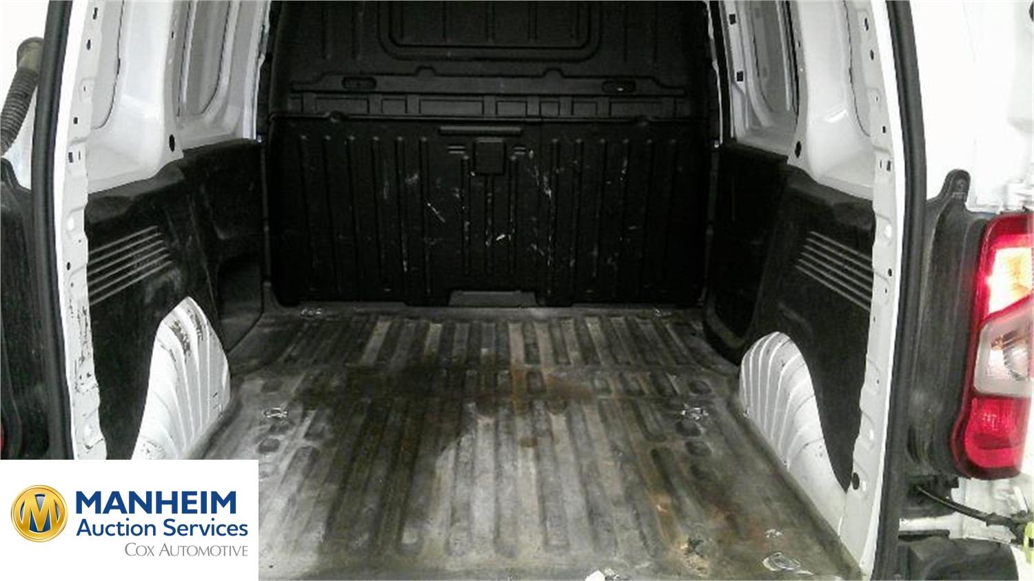 Foto Peugeot PARTNER COM. 6