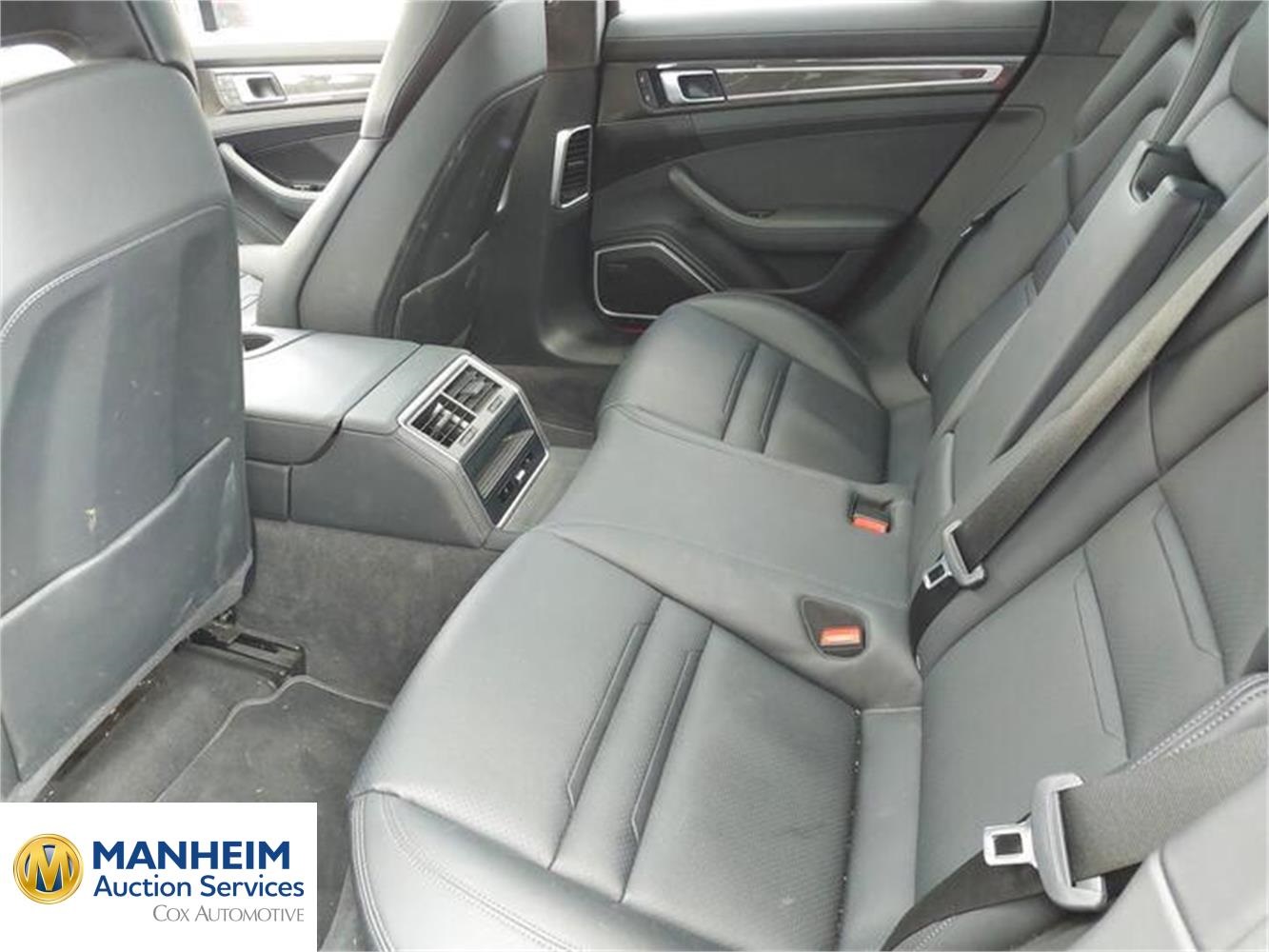 Foto Porsche PANAMERA 38