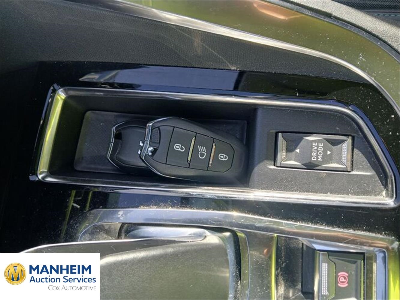Foto Peugeot 3008 Hybrid 17