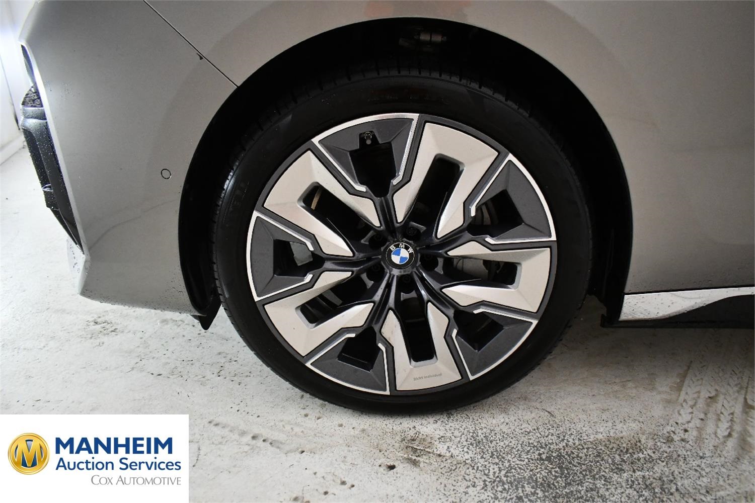 Foto BMW i7 xDrive 60 (G70) 32