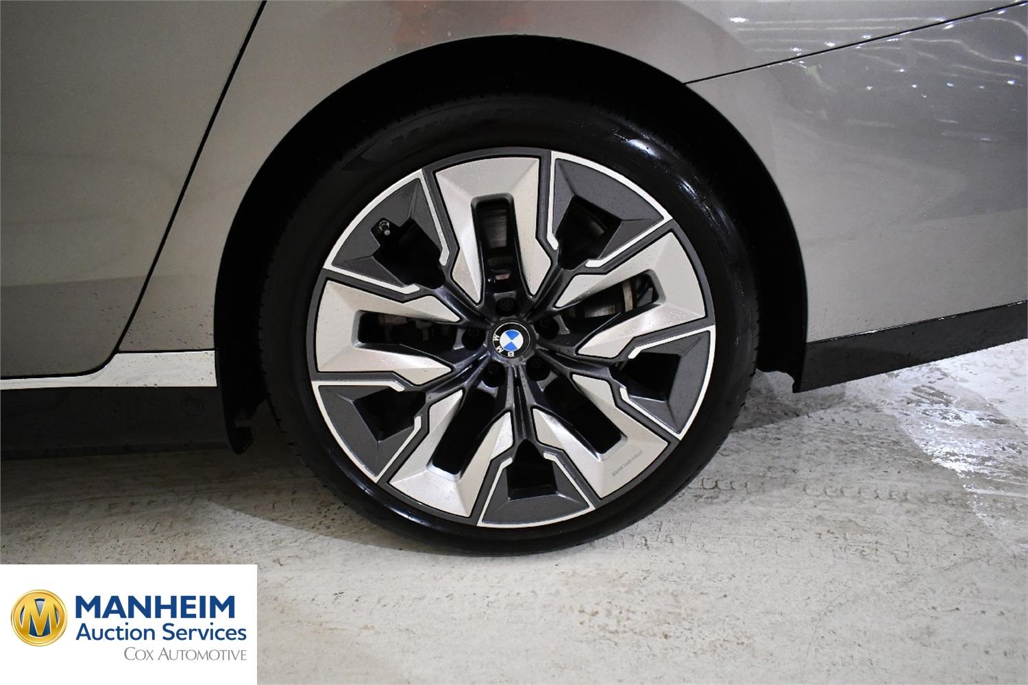 Foto BMW i7 xDrive 60 (G70) 33