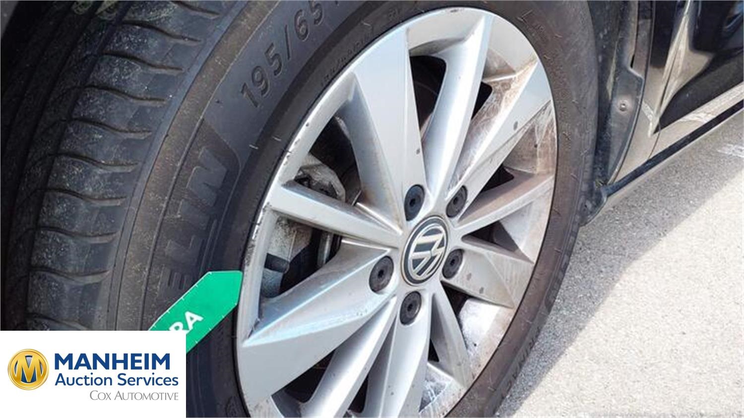 Foto Volkswagen Golf 36
