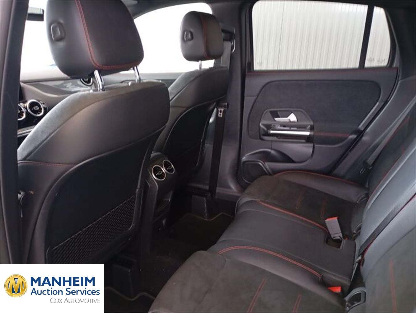 Foto Mercedes Benz GLA 5