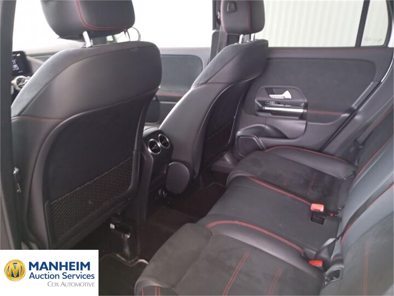 Foto Mercedes Benz GLA 6