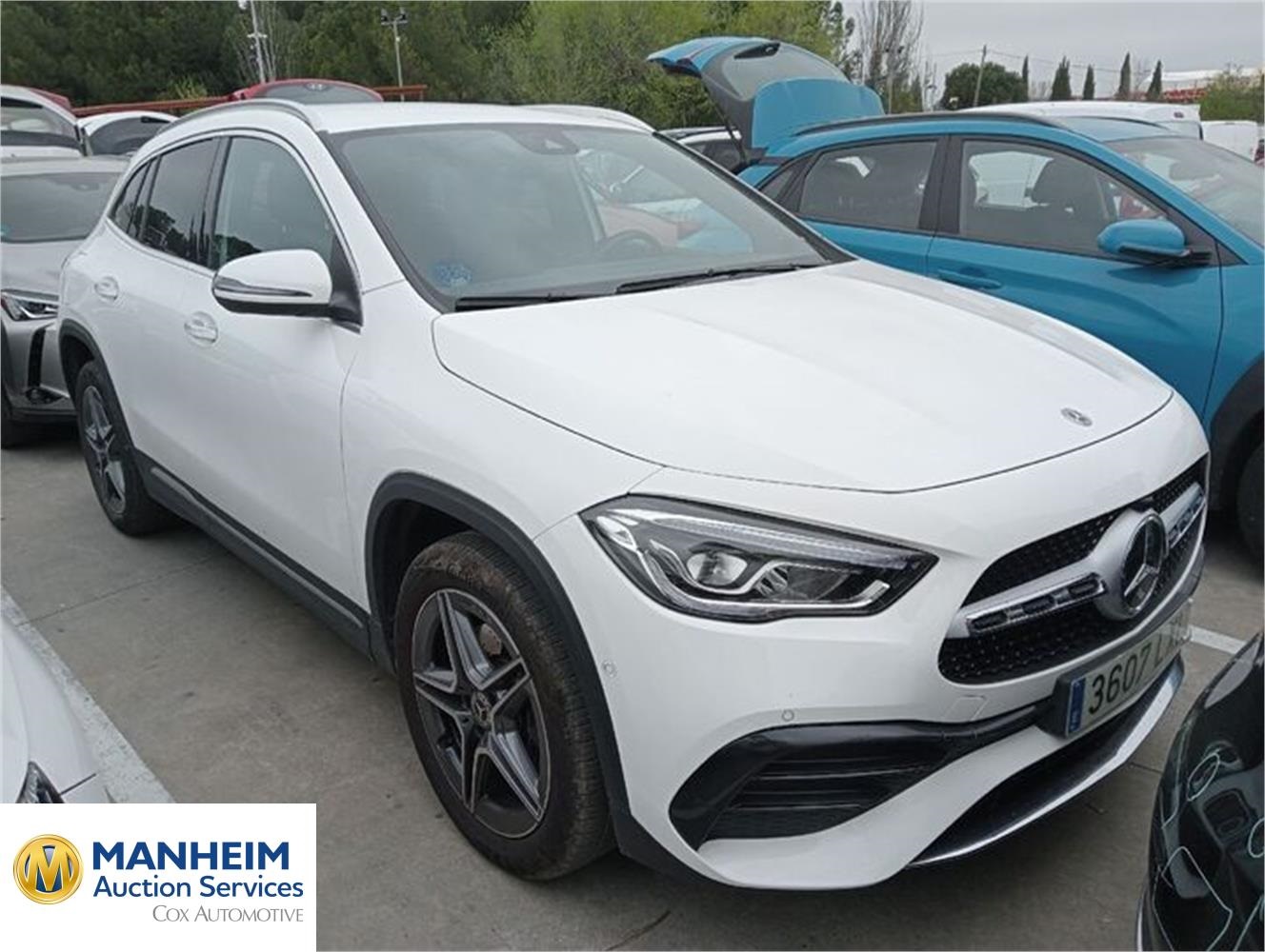 Foto Mercedes Benz GLA 8