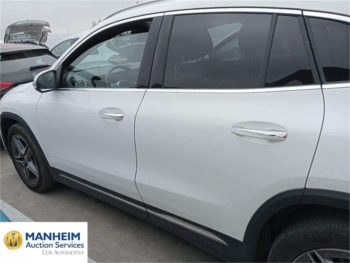 Foto Mercedes Benz GLA 10