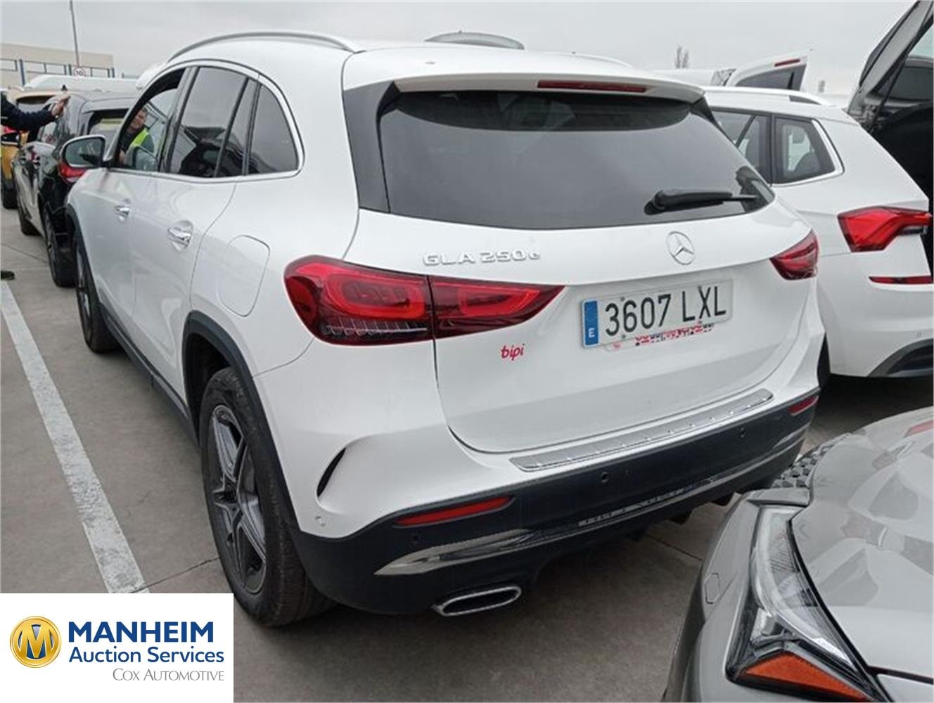 Foto Mercedes Benz GLA 12
