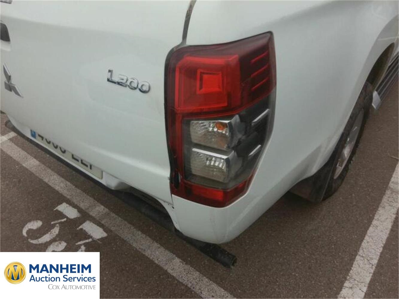 Foto Mitsubishi L200 60