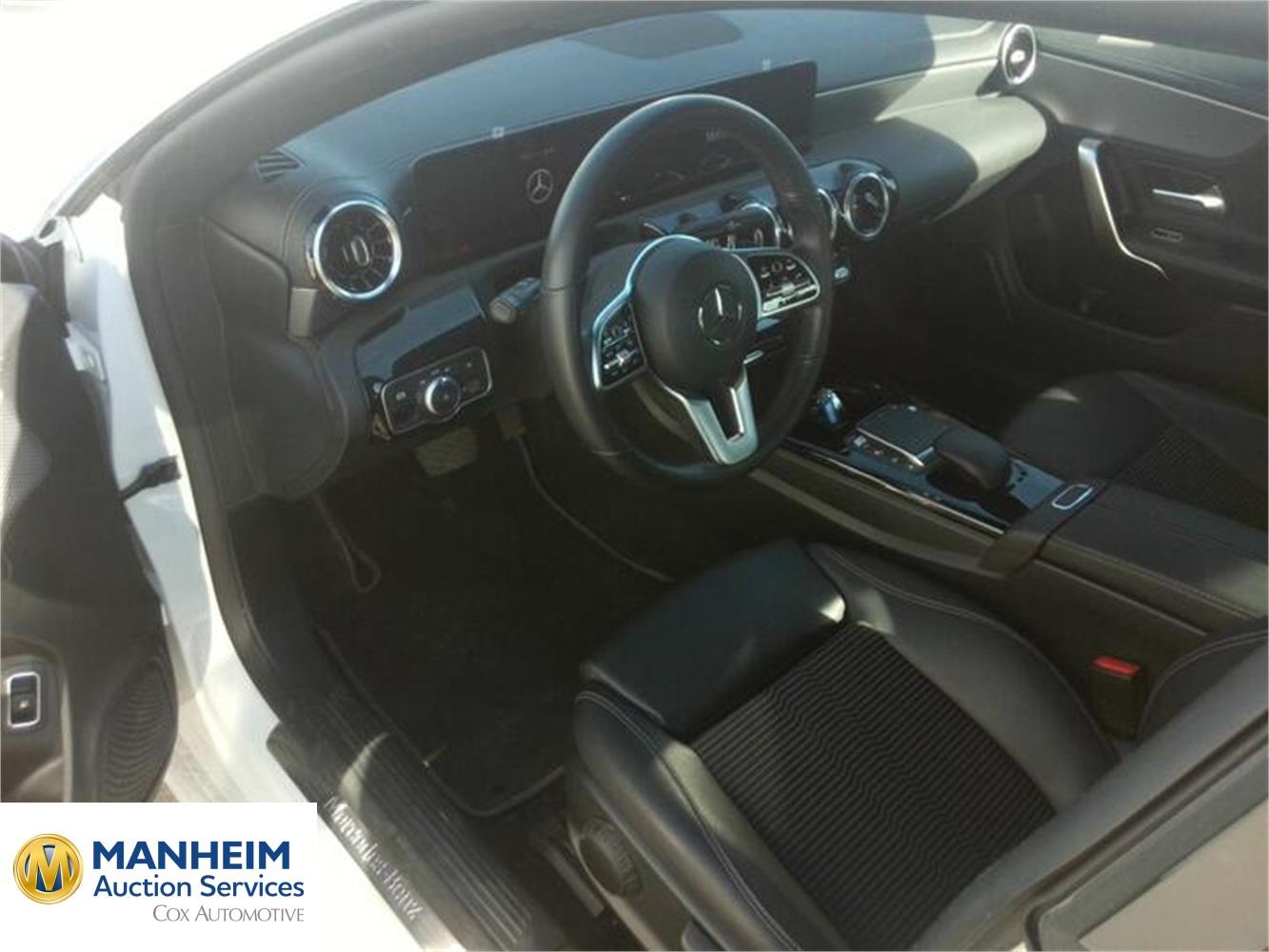Foto Mercedes Benz CLA 28