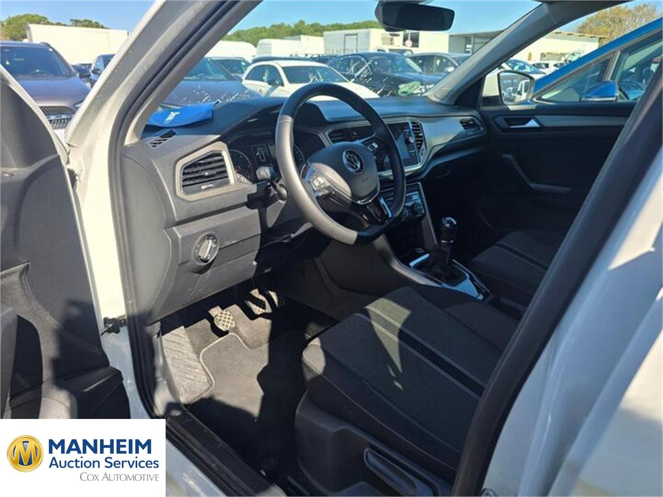 Foto Volkswagen T-Roc 26