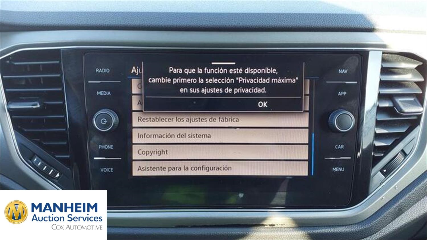 Foto Volkswagen T-Roc 15
