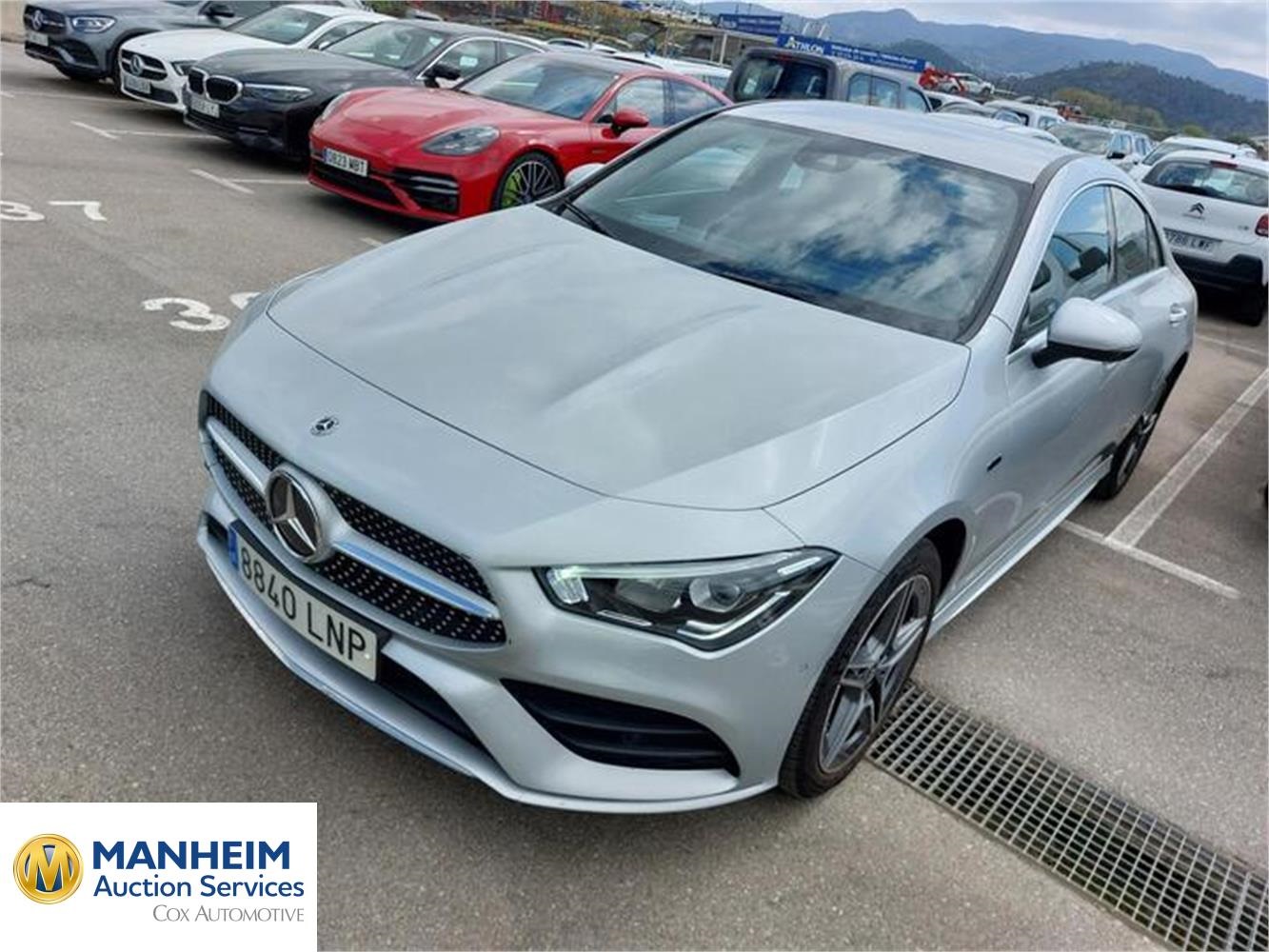 Mercedes Benz CLA 