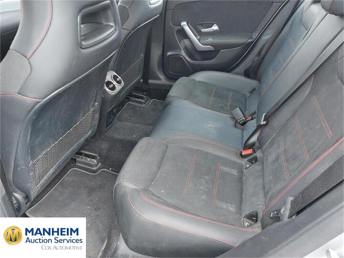 Foto Mercedes Benz CLA 28