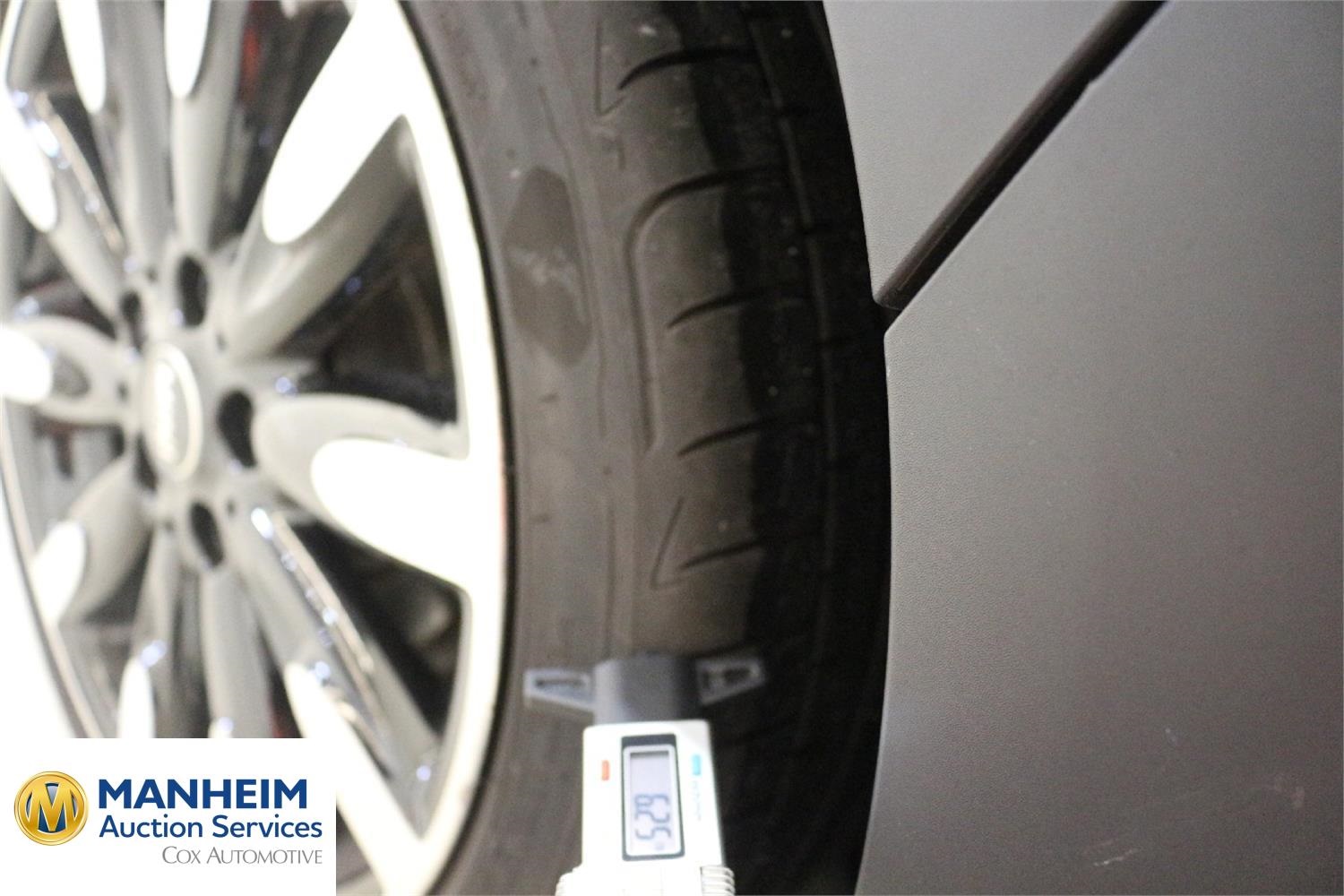 Foto Mini Cooper 5-puertas (F55) 21