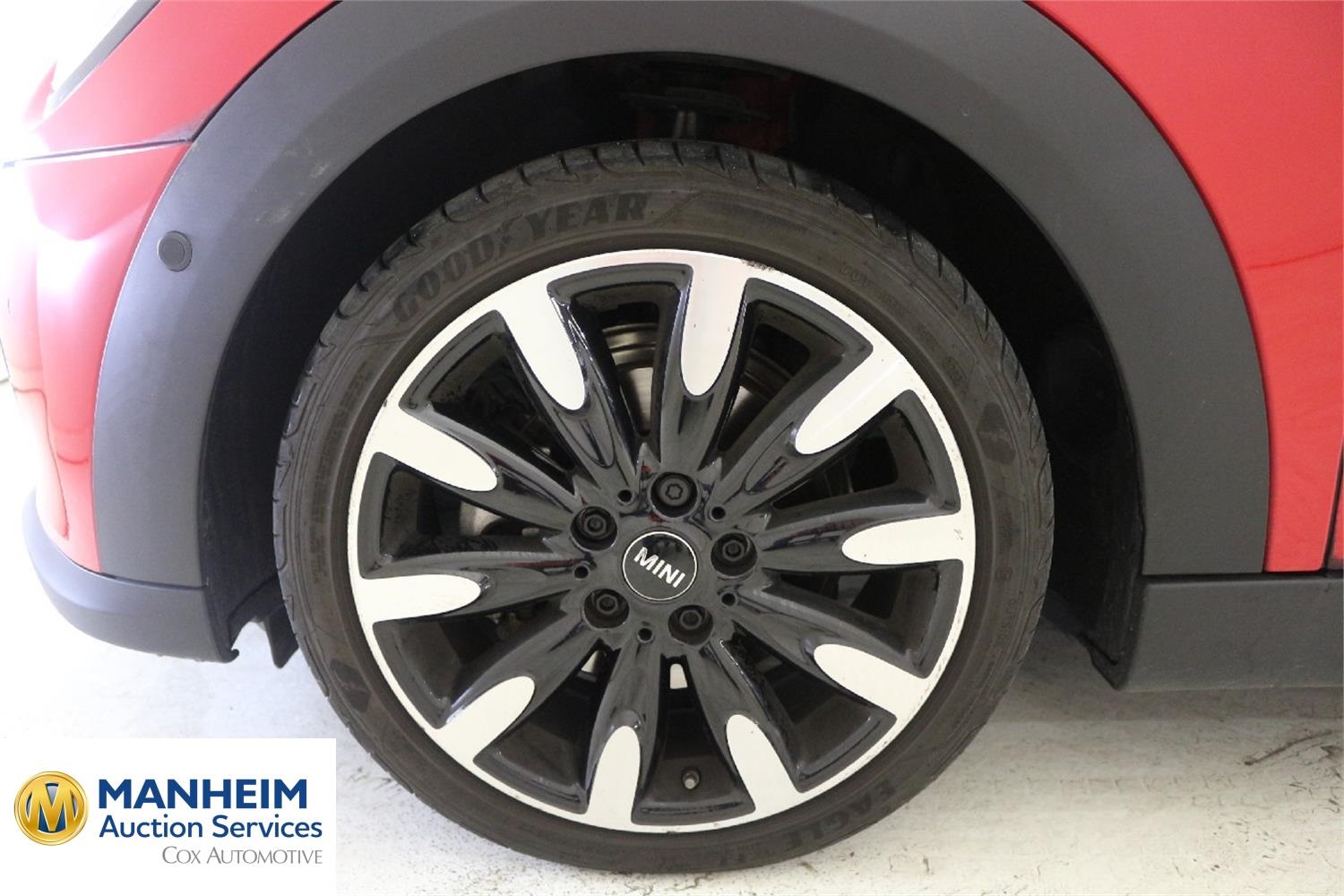 Foto Mini Cooper 5-puertas (F55) 29