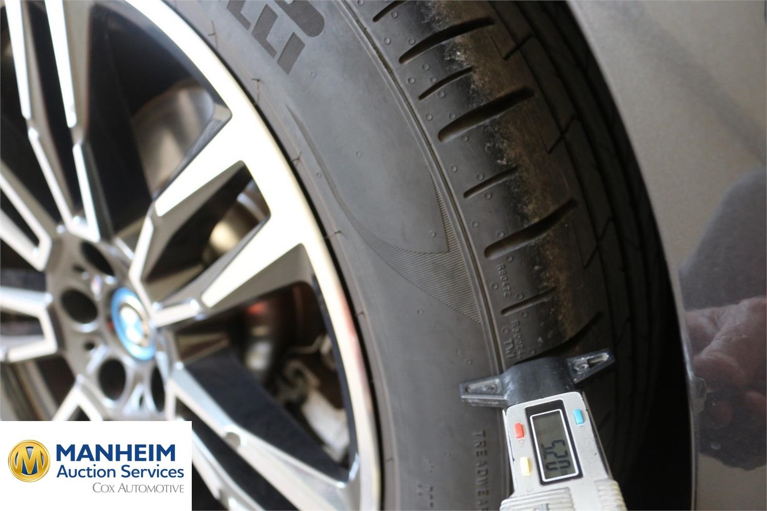 Foto BMW i5 eDrive40 Berlina (G60) 23