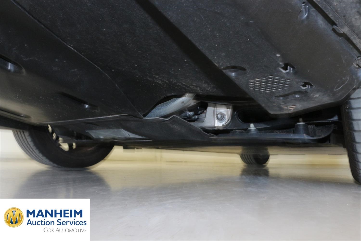 Foto BMW i5 eDrive40 Berlina (G60) 30