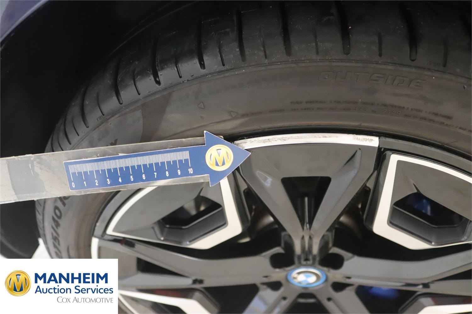 Foto BMW iX xDrive50 (I20) 41