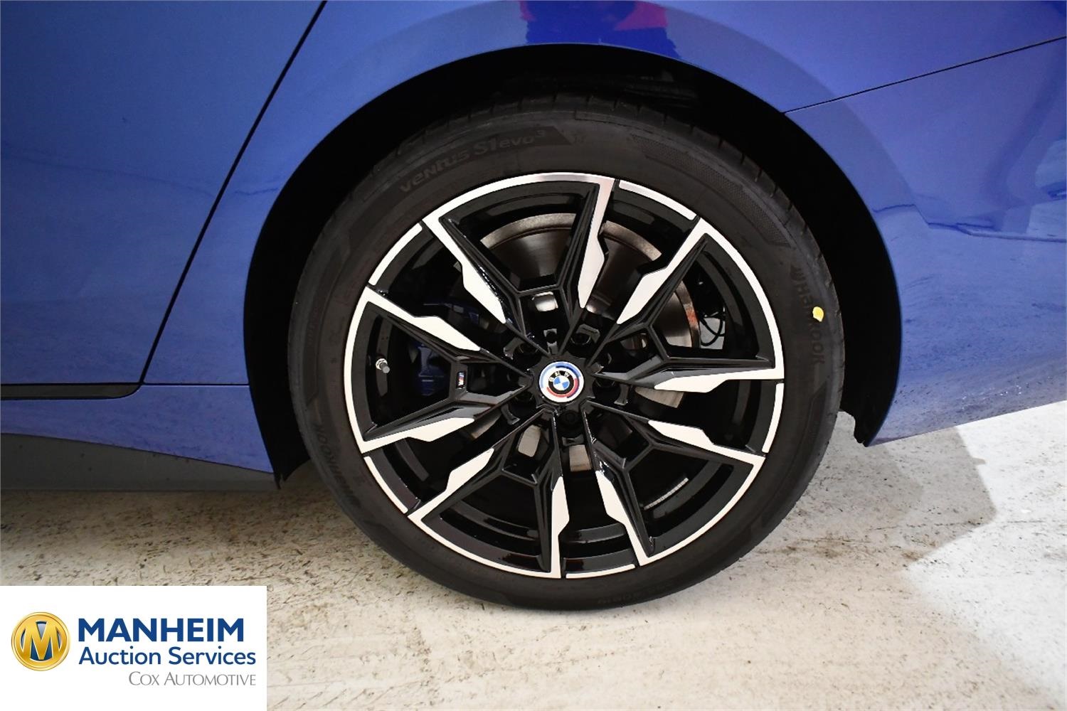 Foto BMW i4 M50 Gran Coupé (G26) 33