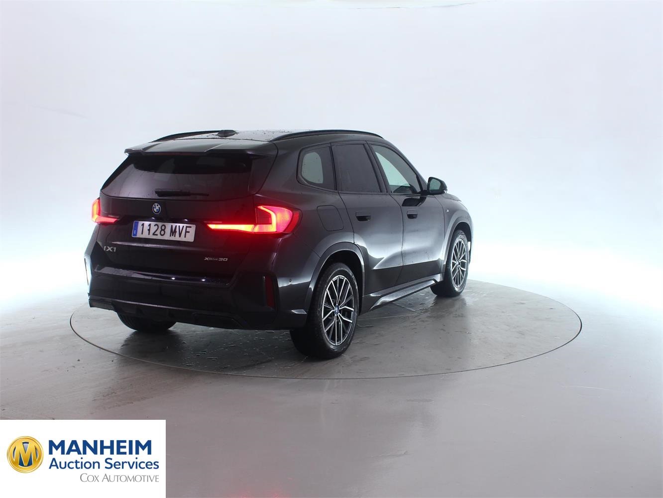 Foto BMW iX1 xDrive30 (U11) 3