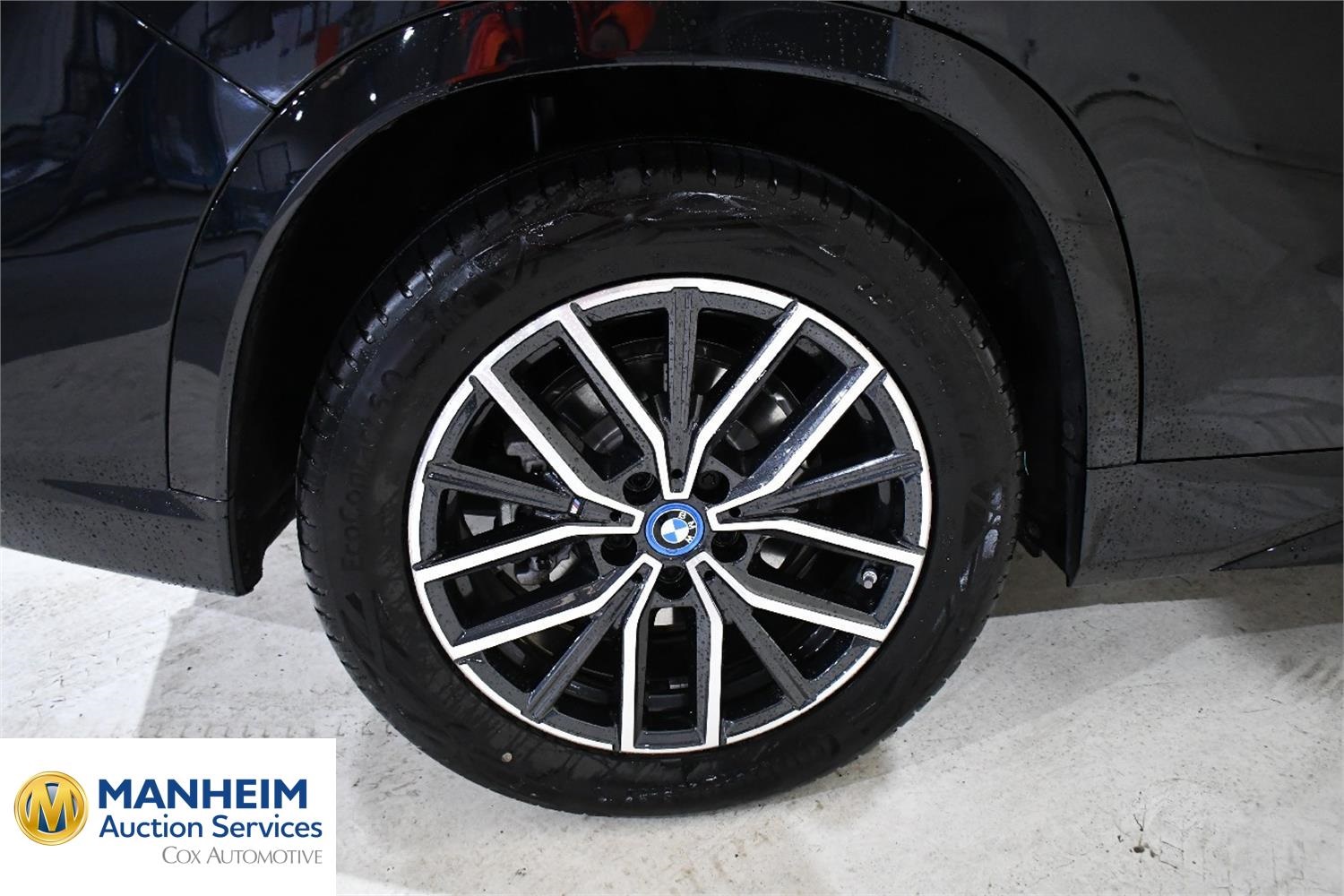 Foto BMW iX1 xDrive30 (U11) 33