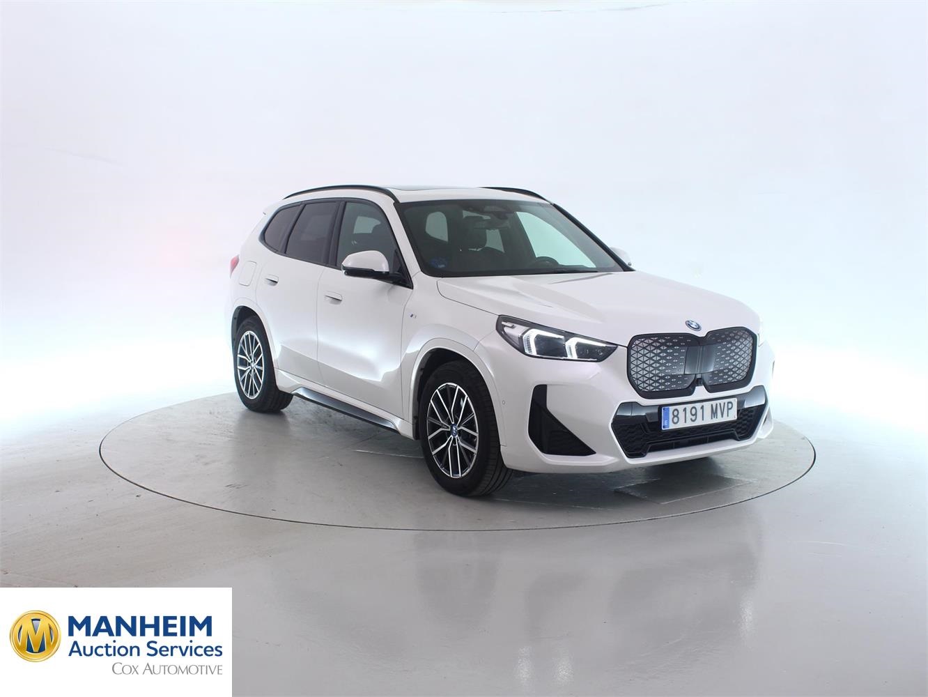 Foto BMW iX1 xDrive30 (U11) 4