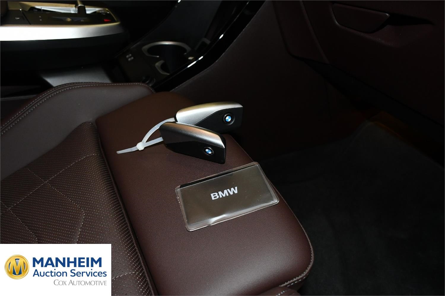 Foto BMW iX1 xDrive30 (U11) 15