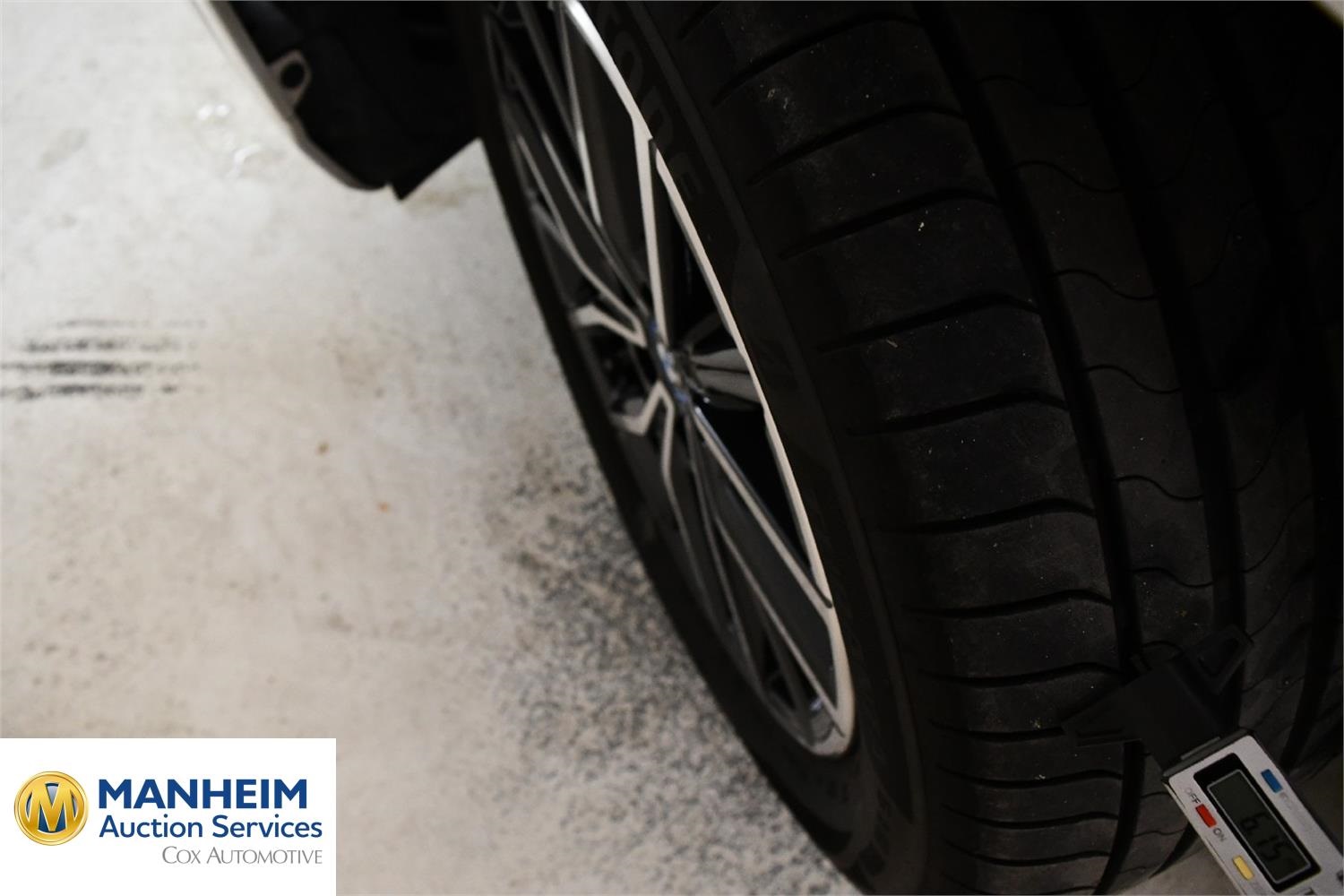 Foto BMW iX1 xDrive30 (U11) 21
