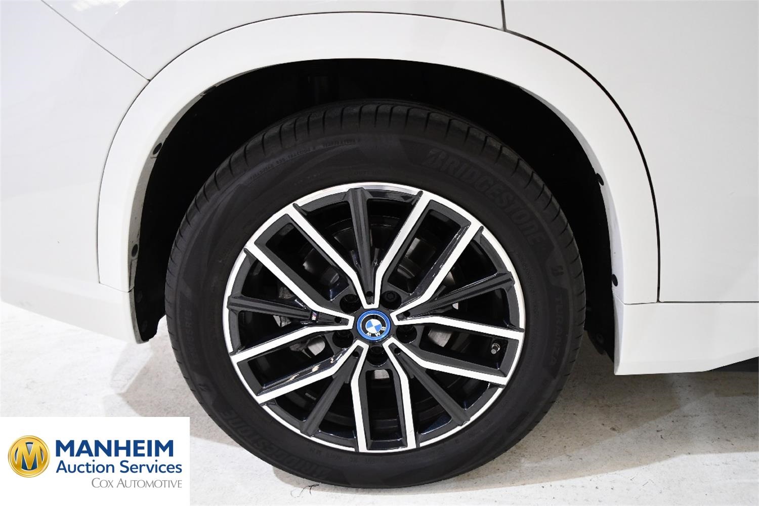 Foto BMW iX1 xDrive30 (U11) 33