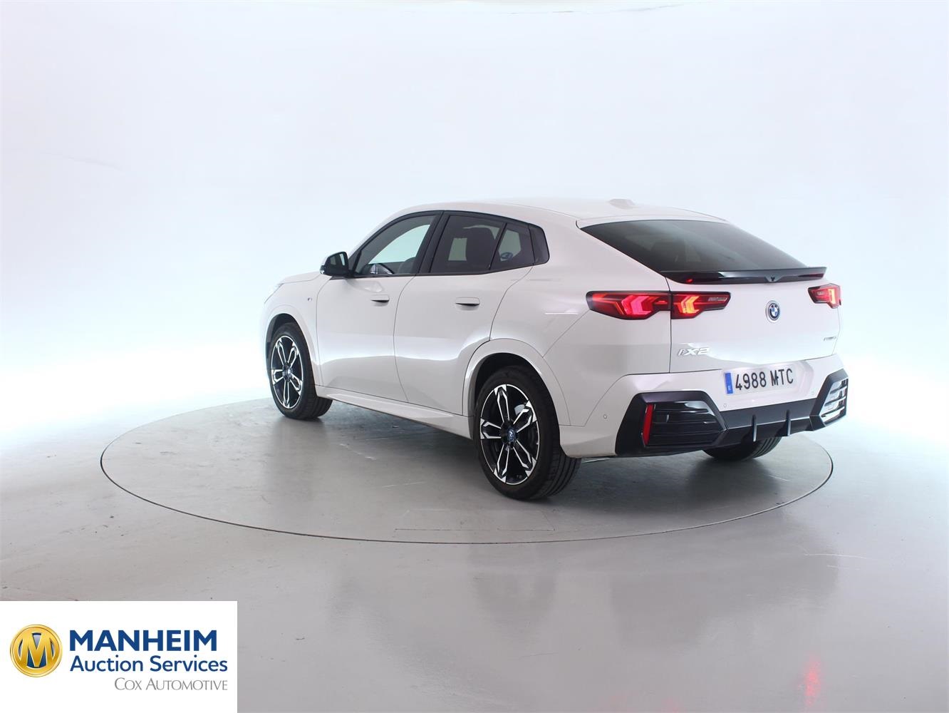 Foto BMW iX2 eDrive20 (U10) 2