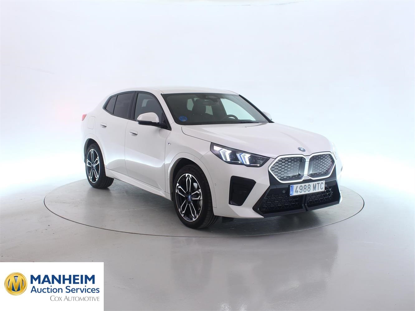 Foto BMW iX2 eDrive20 (U10) 4