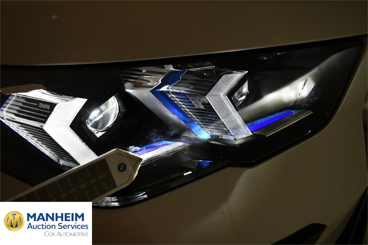 Foto BMW iX2 eDrive20 (U10) 36