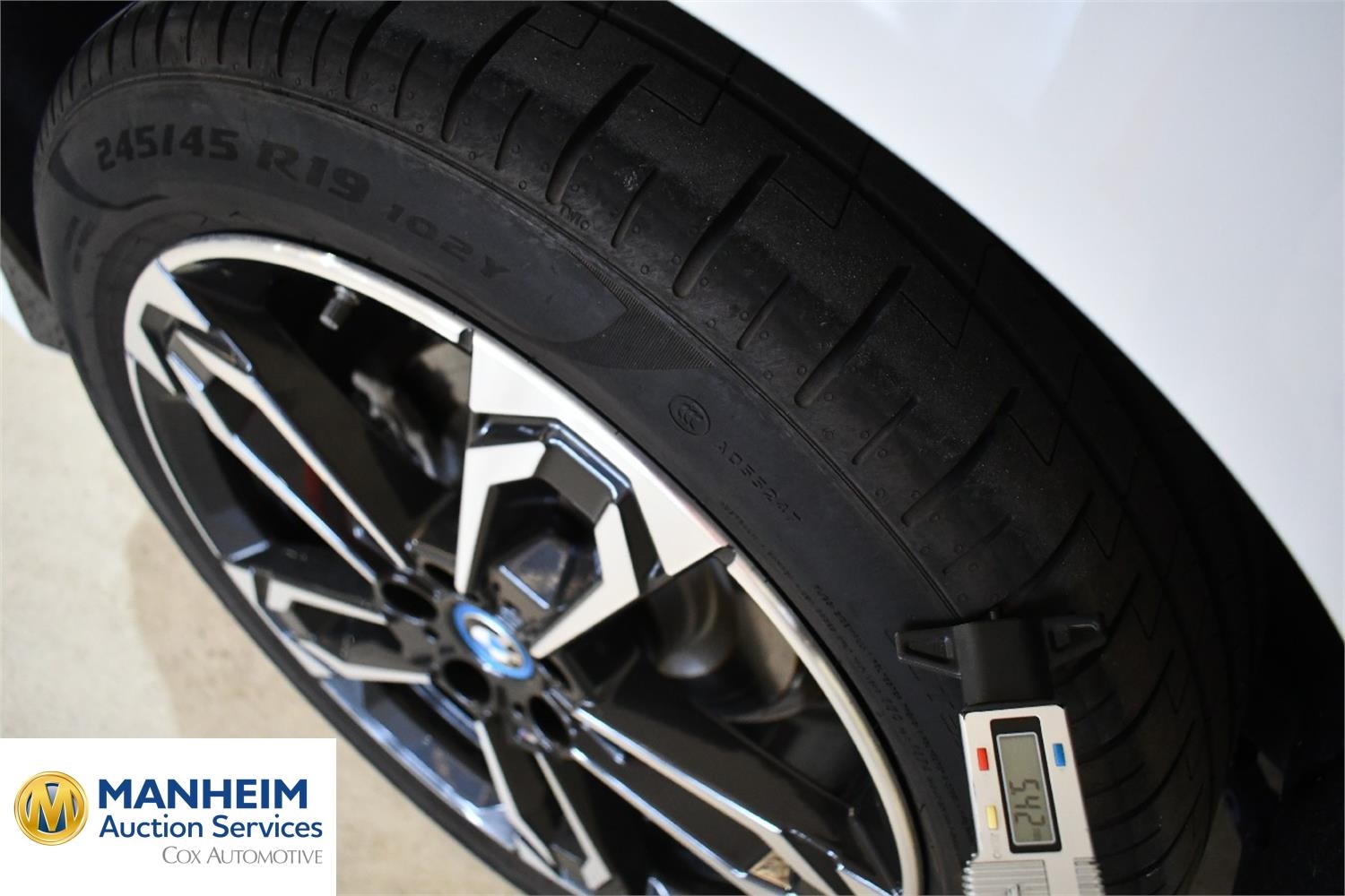 Foto BMW iX2 eDrive20 (U10) 22