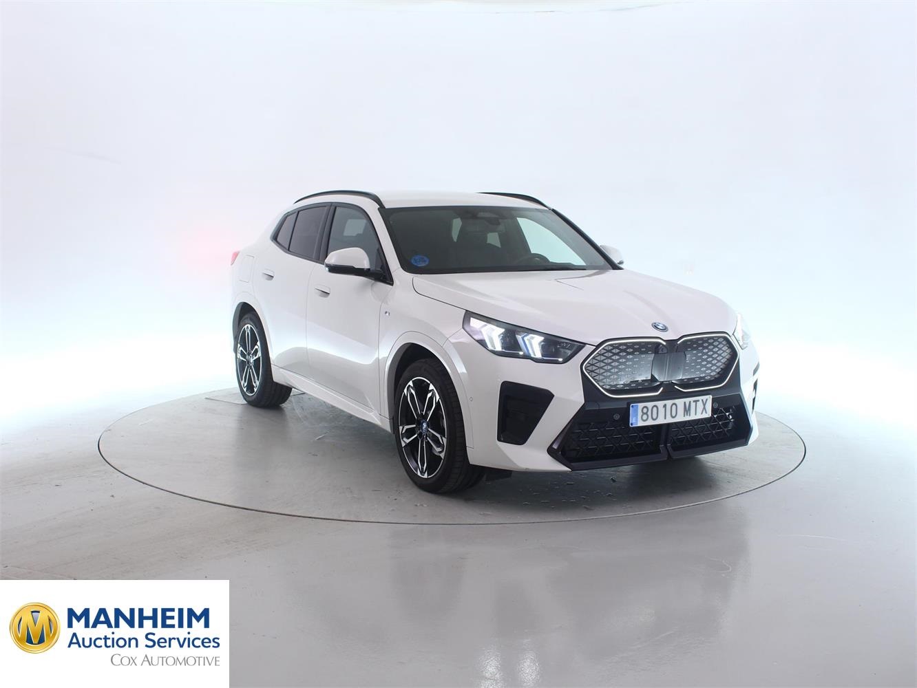 Foto BMW iX2 eDrive20 (U10) 4