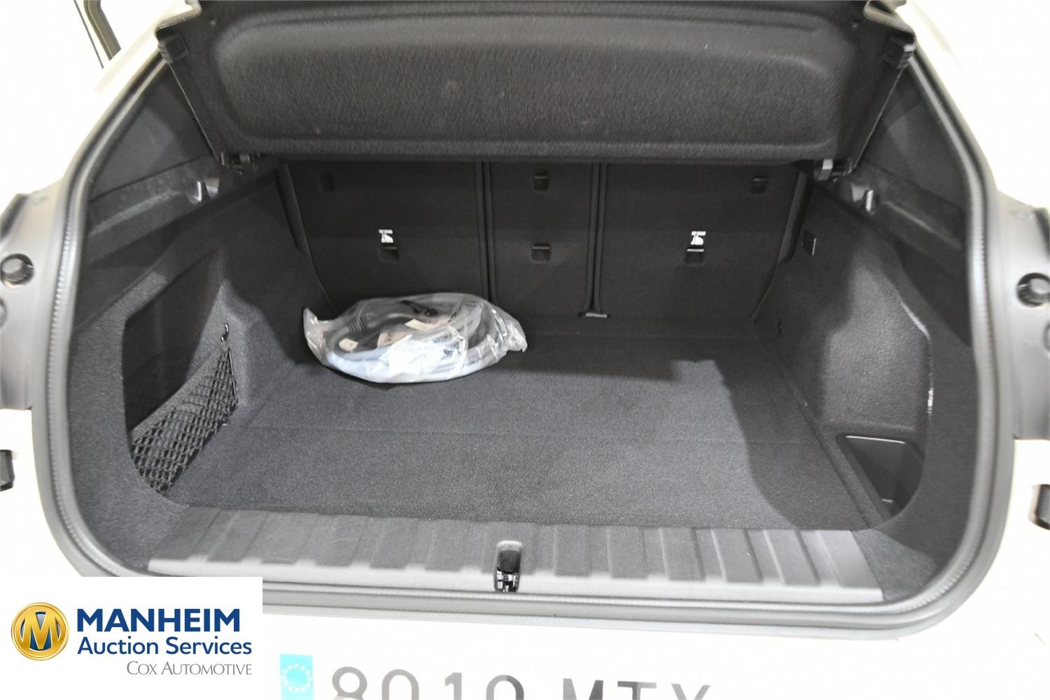 Foto BMW iX2 eDrive20 (U10) 12